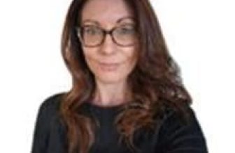 Jennifer Davies · eToro